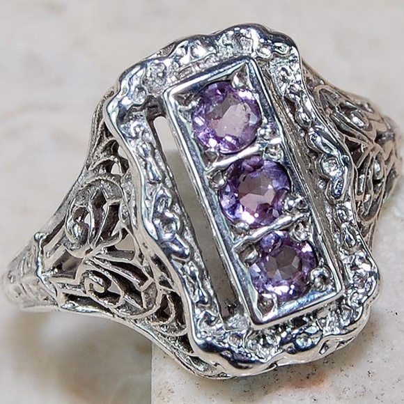 3 Carat T.G.W. Round Amethyst Three-Stone Ring In Sterling Silver - Foto 8